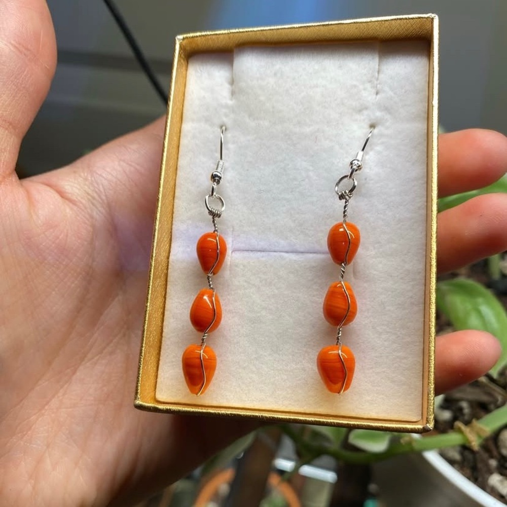 Vintage clay bead earrings NEW